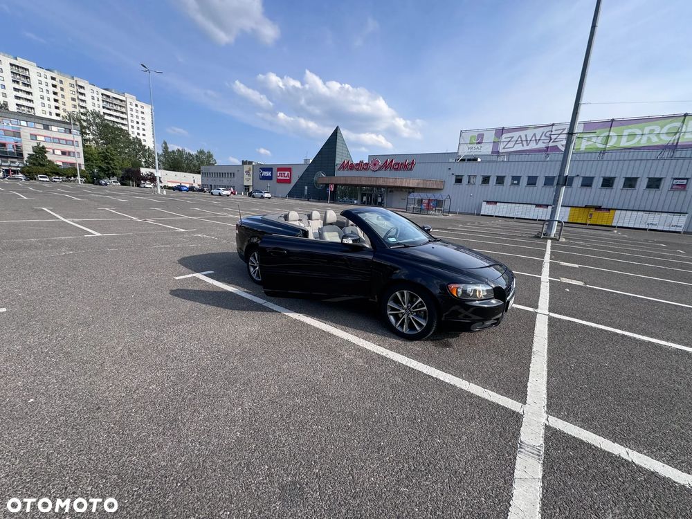 Volvo C70 2.0D Momentum - 24