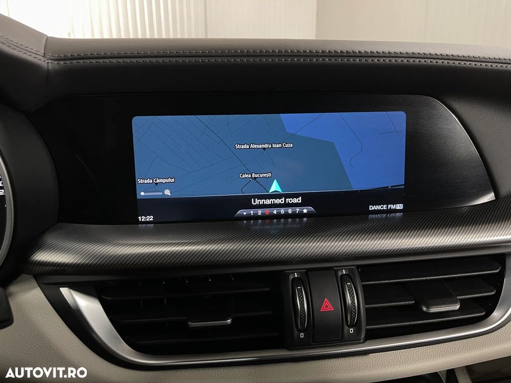 Alfa Romeo Stelvio 2.0 Turbo AWD AT8 Super - 15