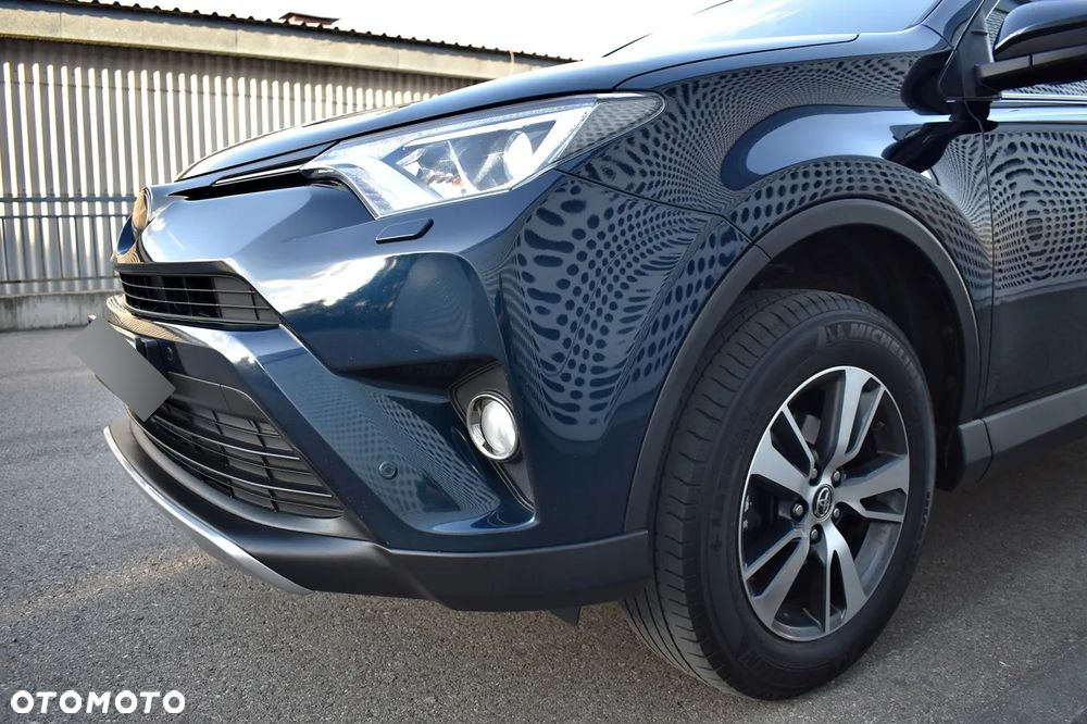 Toyota RAV4 - 11