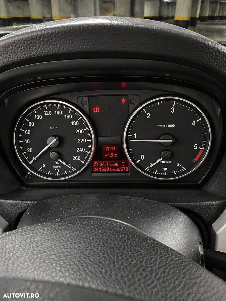 BMW Seria 3 318d - 17