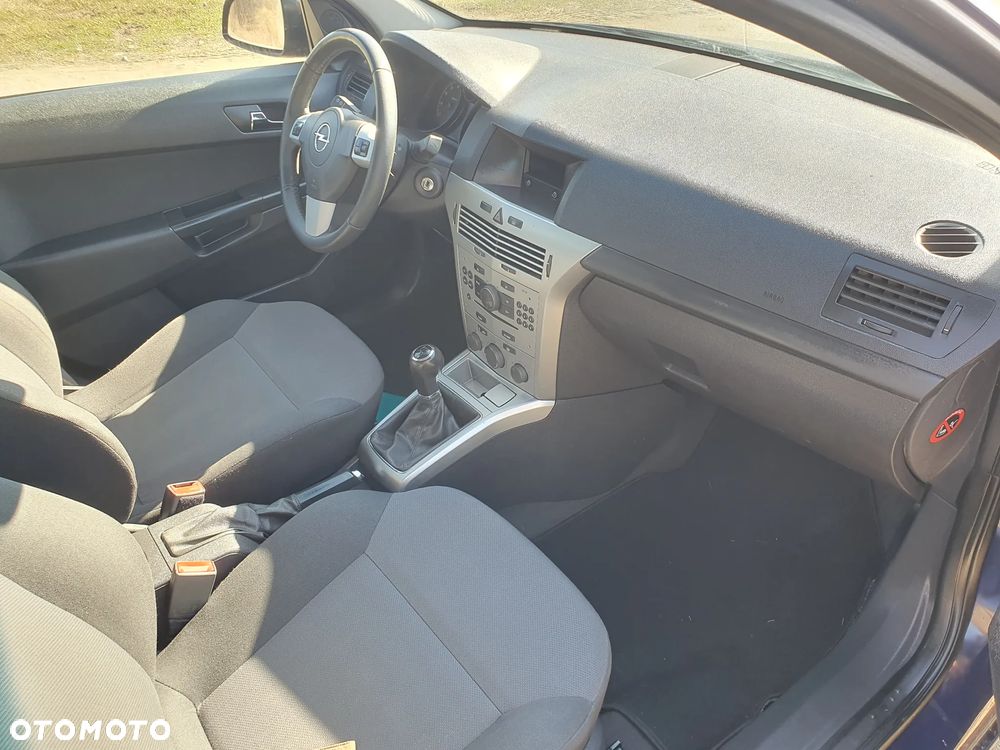 Opel Astra 1.6 Edition - 19