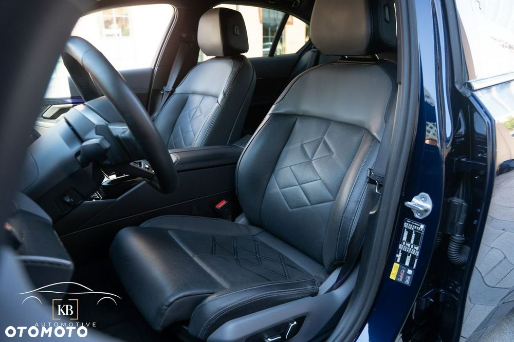 BMW Seria 5 550e xDrive - 7