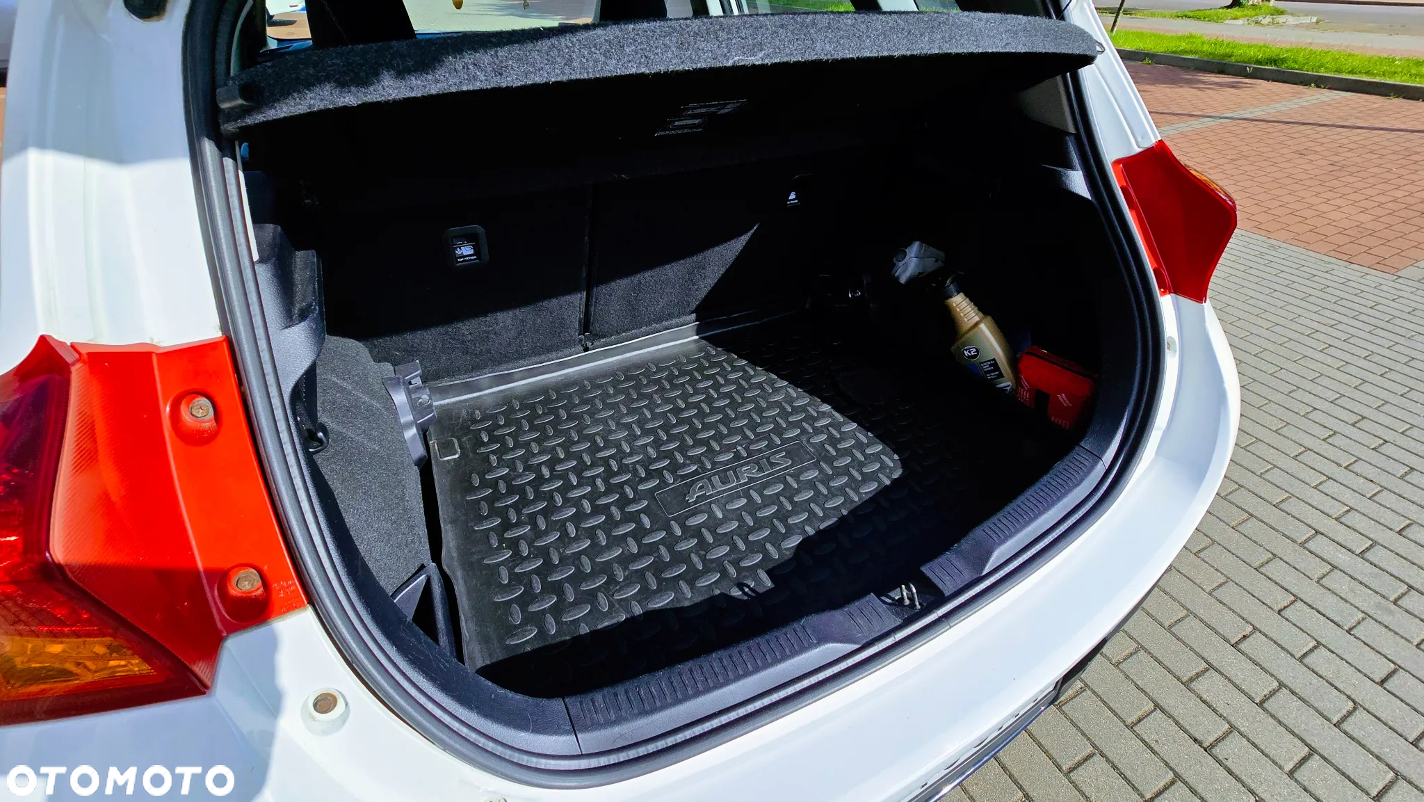 Toyota Auris 1.6 Valvematic Executive - 13
