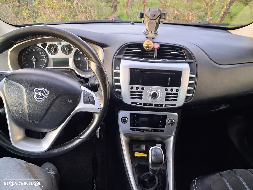 Lancia Delta 1.6 M-Jet Platinum - 8