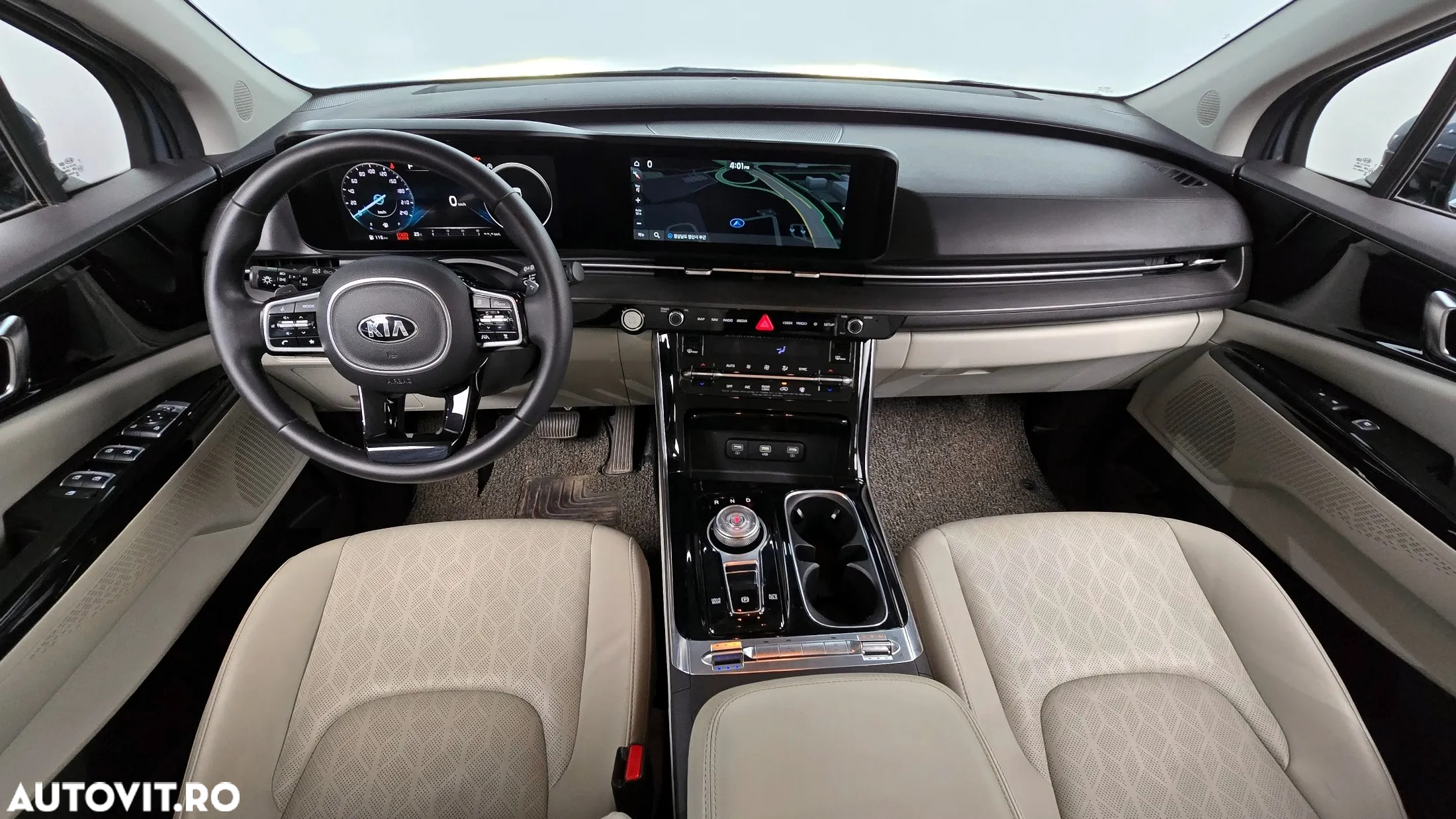 Kia Carnival - 4