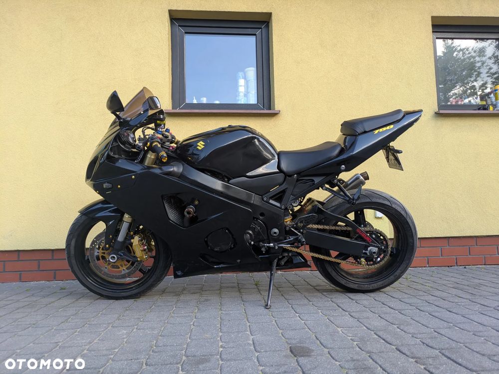 Suzuki GSX-R - 3