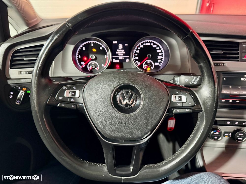 VW Golf Variant 1.6 TDi BlueMotion Confortline - 19