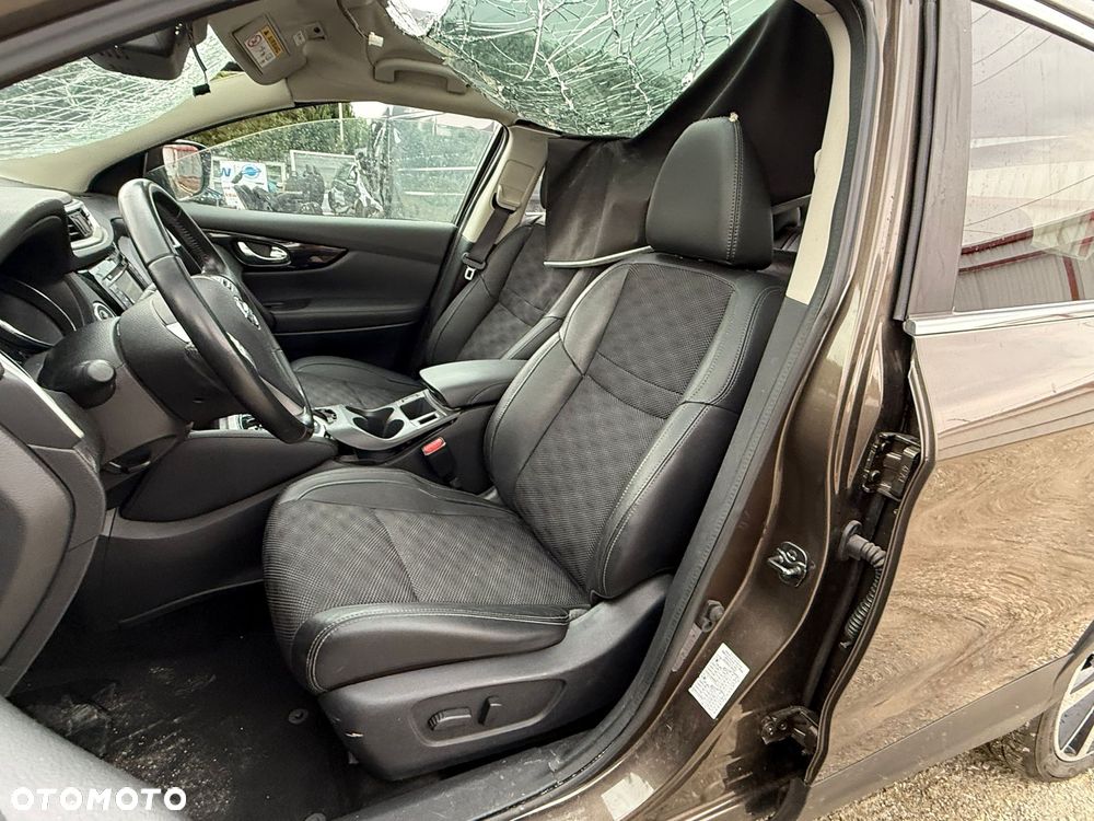 Nissan Qashqai 1.6 dCi Xtronic TEKNA - 14