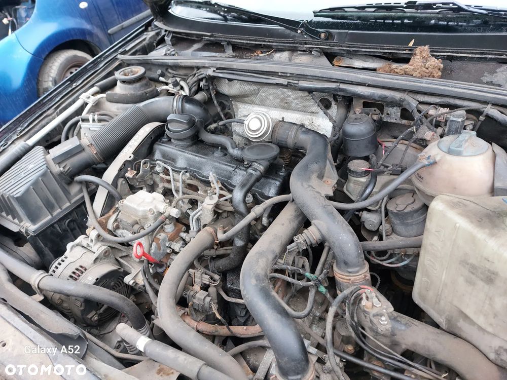 Zderzak VW PASSAT B4 KOMBI 1,9TDI 96R. maska,lampy,drzwi,klapa.... - 9