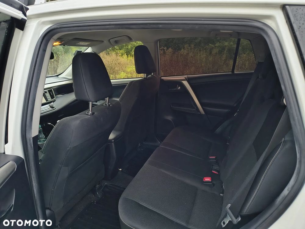 Toyota RAV4 - 9