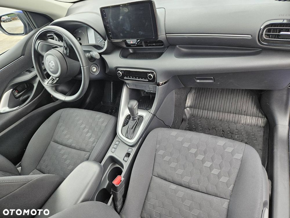 Toyota Yaris - 8