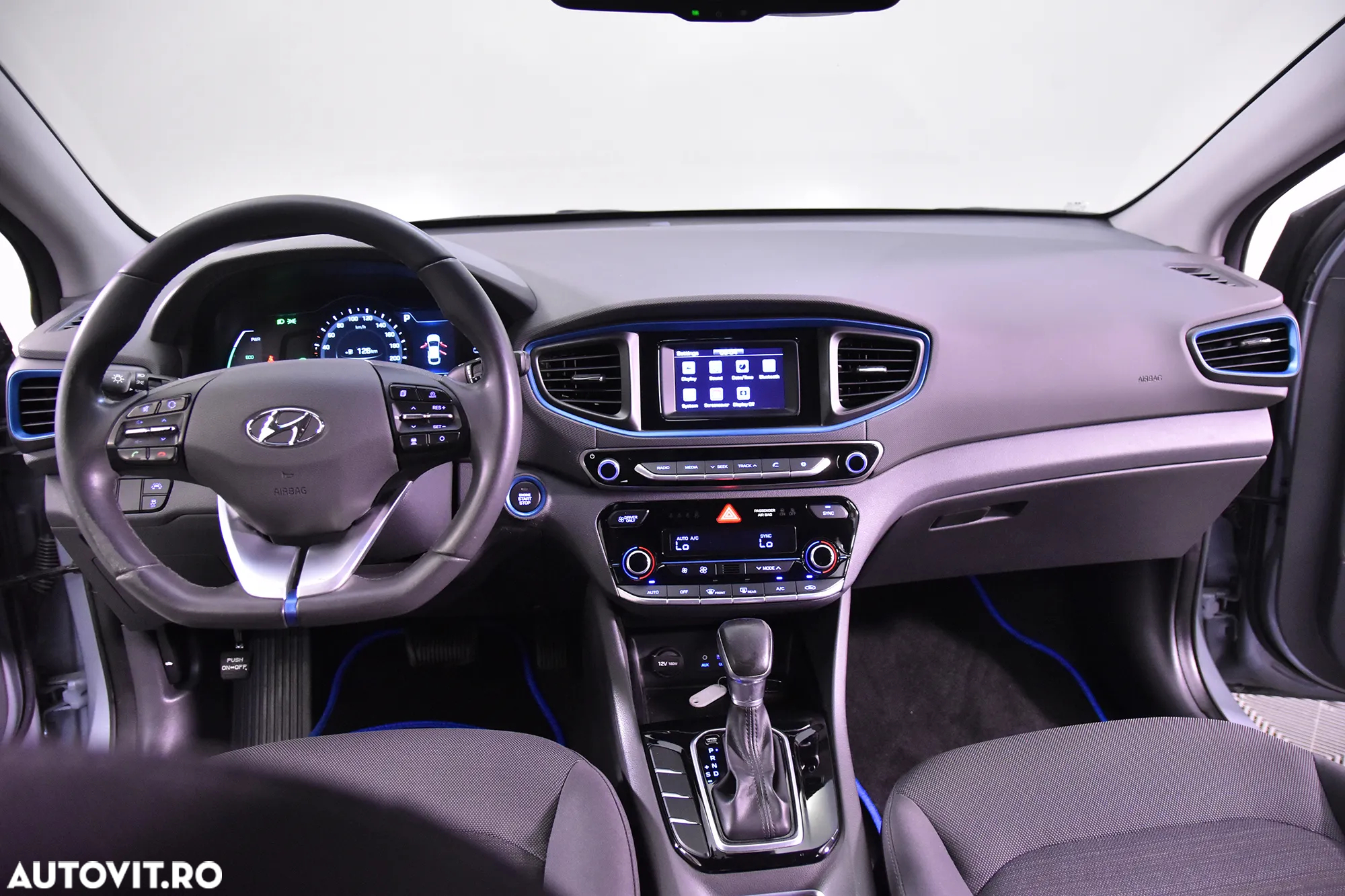 Hyundai IONIQ - 9
