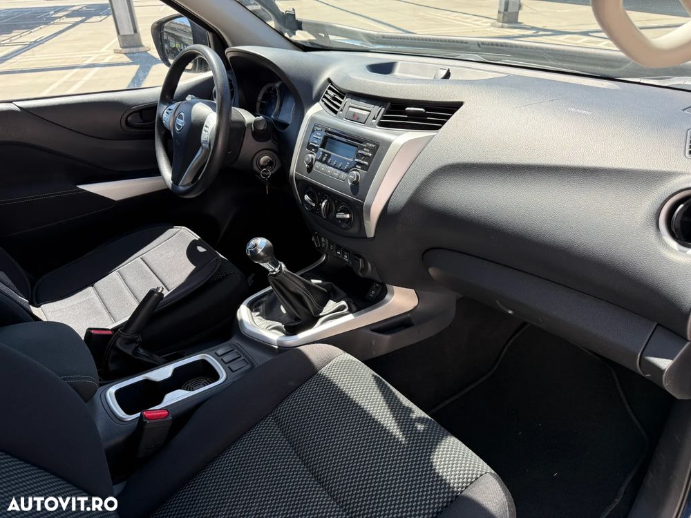 Nissan Navara Double Cab Visia - 12