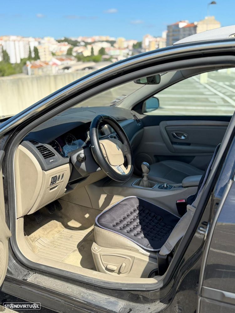 Renault Laguna Break ver-2-0-dci-luxe - 10