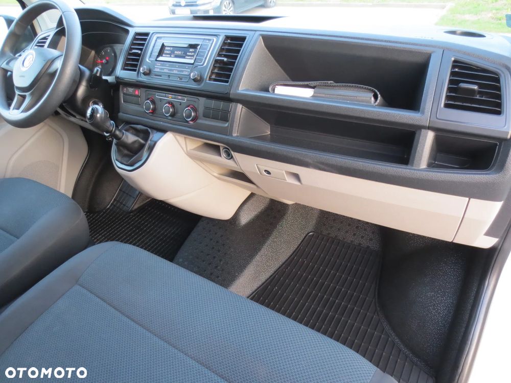 Volkswagen TRANSPORTER T6 ORYGINAŁ NISKI PRZEBIEG SALON PL.  VAT 23% - 17