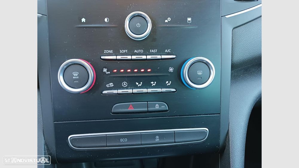 Renault Mégane 1.5 Blue dCi Limited - 10