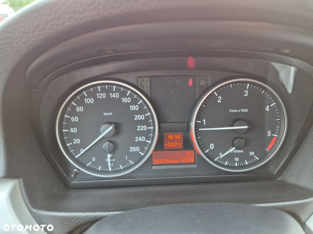 BMW Seria 3 318d DPF - 23