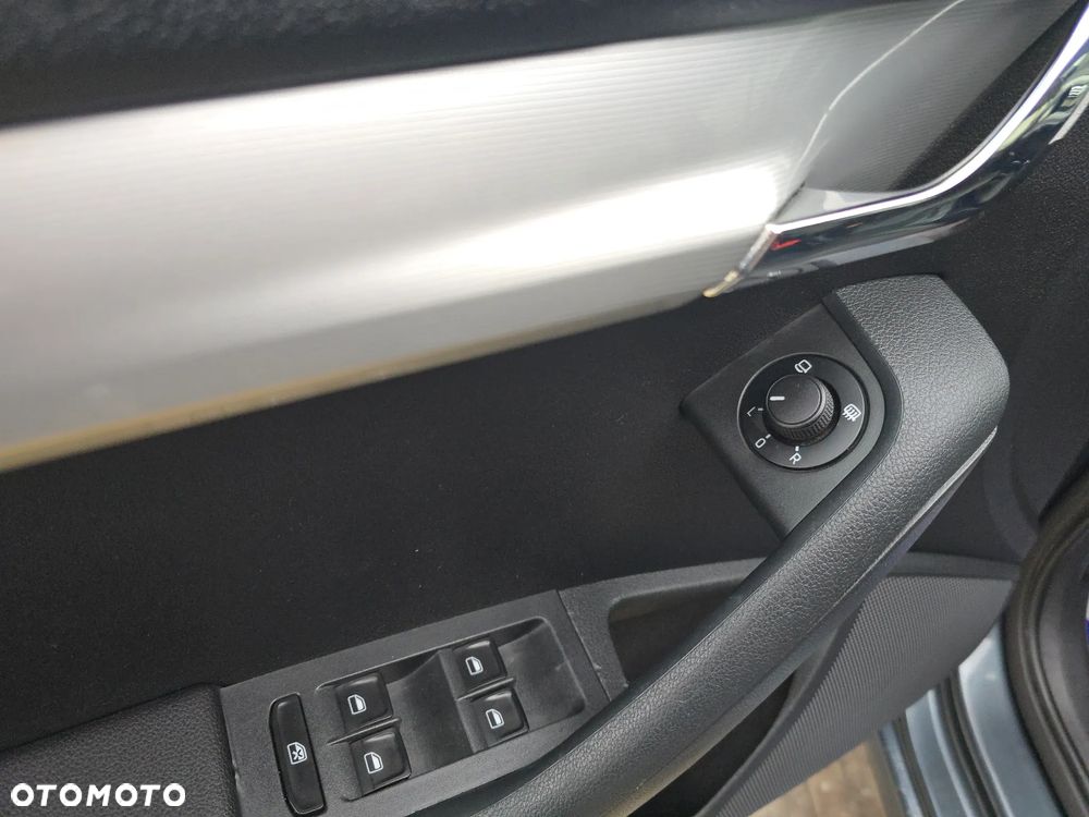 Skoda Octavia 2.0 TDI (Green tec) DSG Joy - 10