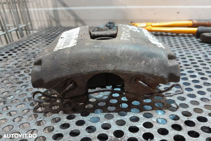 Etrier fata stanga Ford Focus 3 [2011 - 2015] wagon 5-usi 1.6 TDCi MT - 2