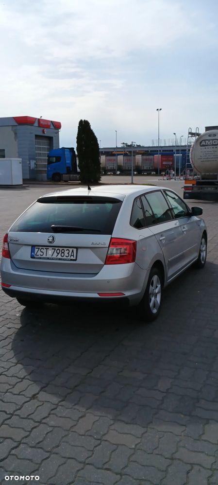 Skoda RAPID 1.6 TDI DPF Ambition Max - 3
