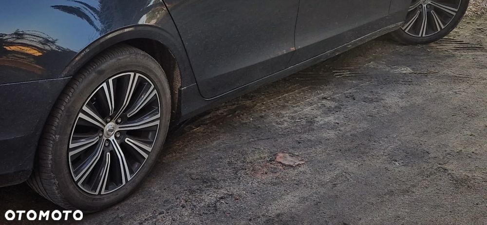 Volvo V90 D4 Geartronic Momentum - 19