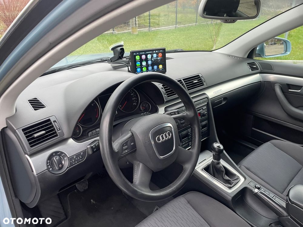 Audi A4 Limousine - 24