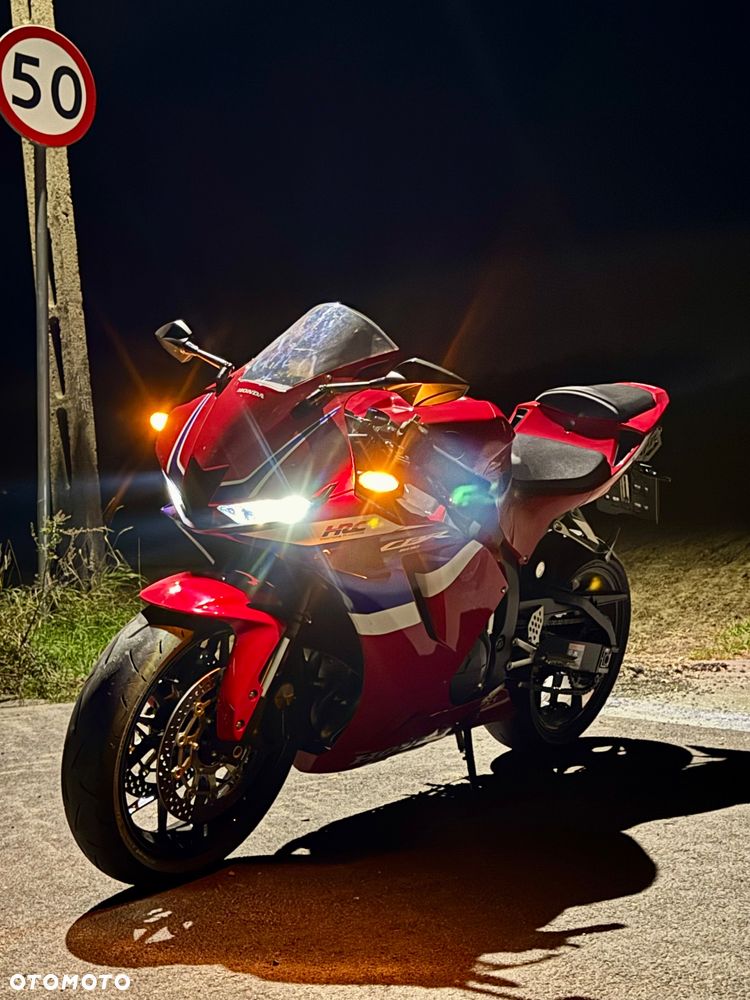 Honda CBR - 1