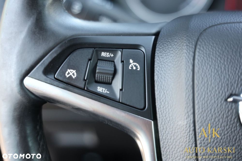 Opel Insignia 2.0 CDTI ecoFLEX Business Cosmo - 23