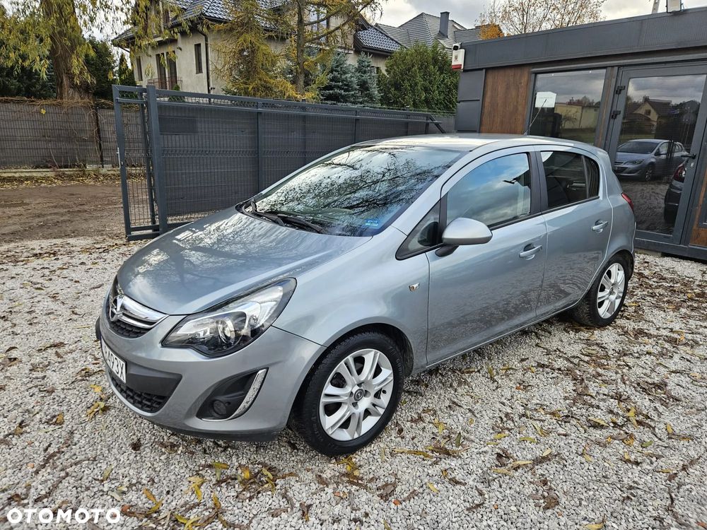 Opel Corsa 1.4 16V Innovation - 2