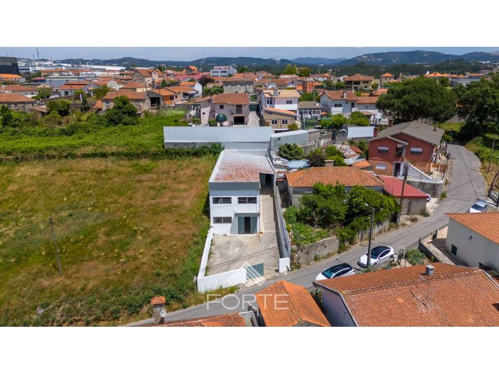 Armazém industrial - Cucujães - Grande imagem: 2/28