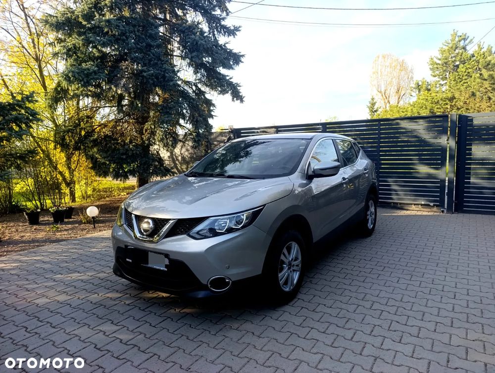 Nissan Qashqai 1.2 DIG-T Xtronic N-Vision - 2