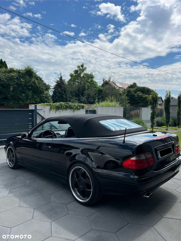Mercedes-Benz CLK - 38