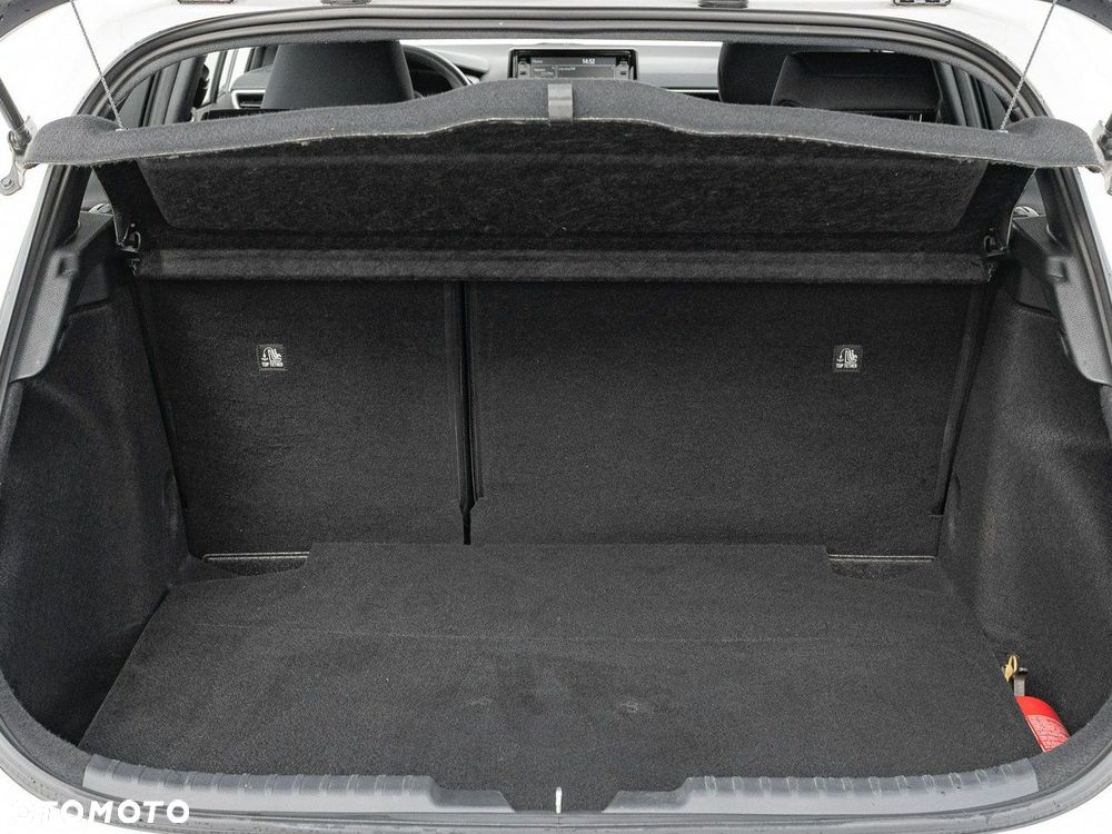 Toyota Corolla 1.2 T Active - 28