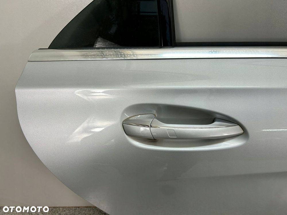 MERCEDES CLA W117 DRZWI TYŁ TYLNE PRAWE KOMPLETNE 761 - 3