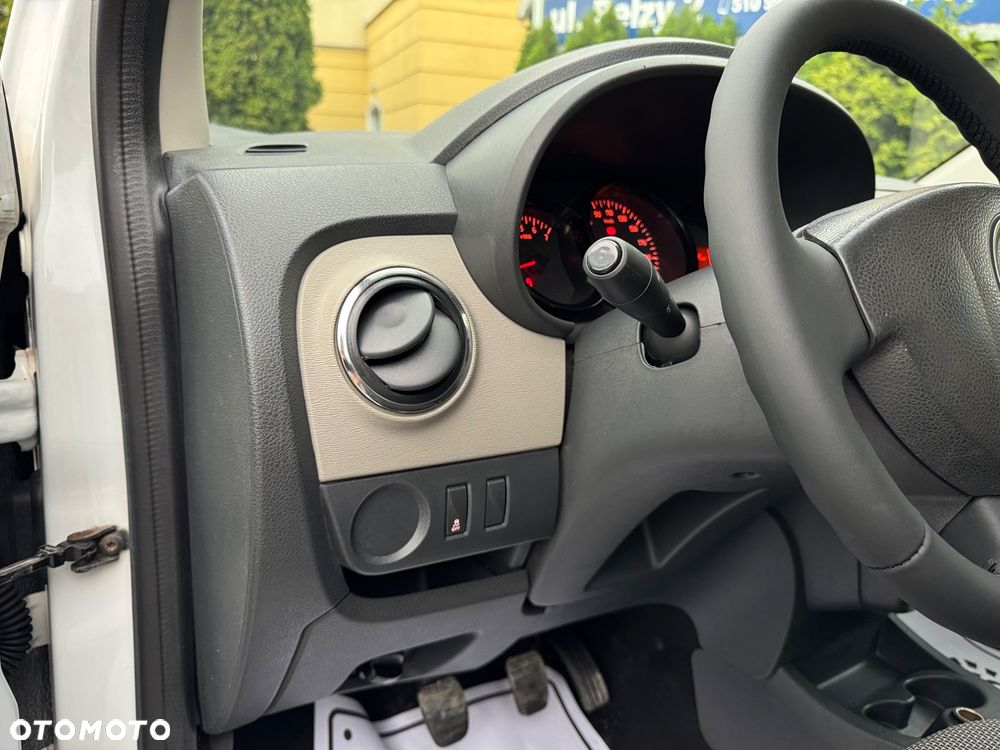 Dacia Dokker dCi 75 Laureate - 13