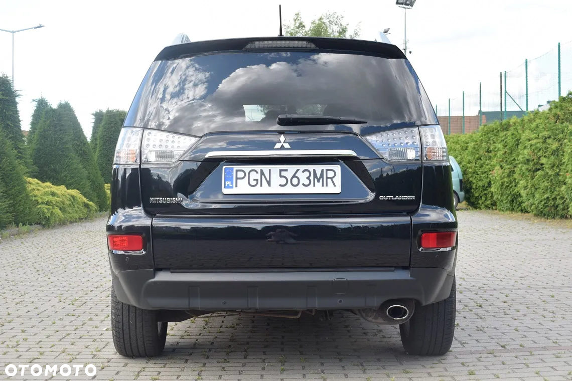 Mitsubishi Outlander 2.0 Intense 2WD - 8