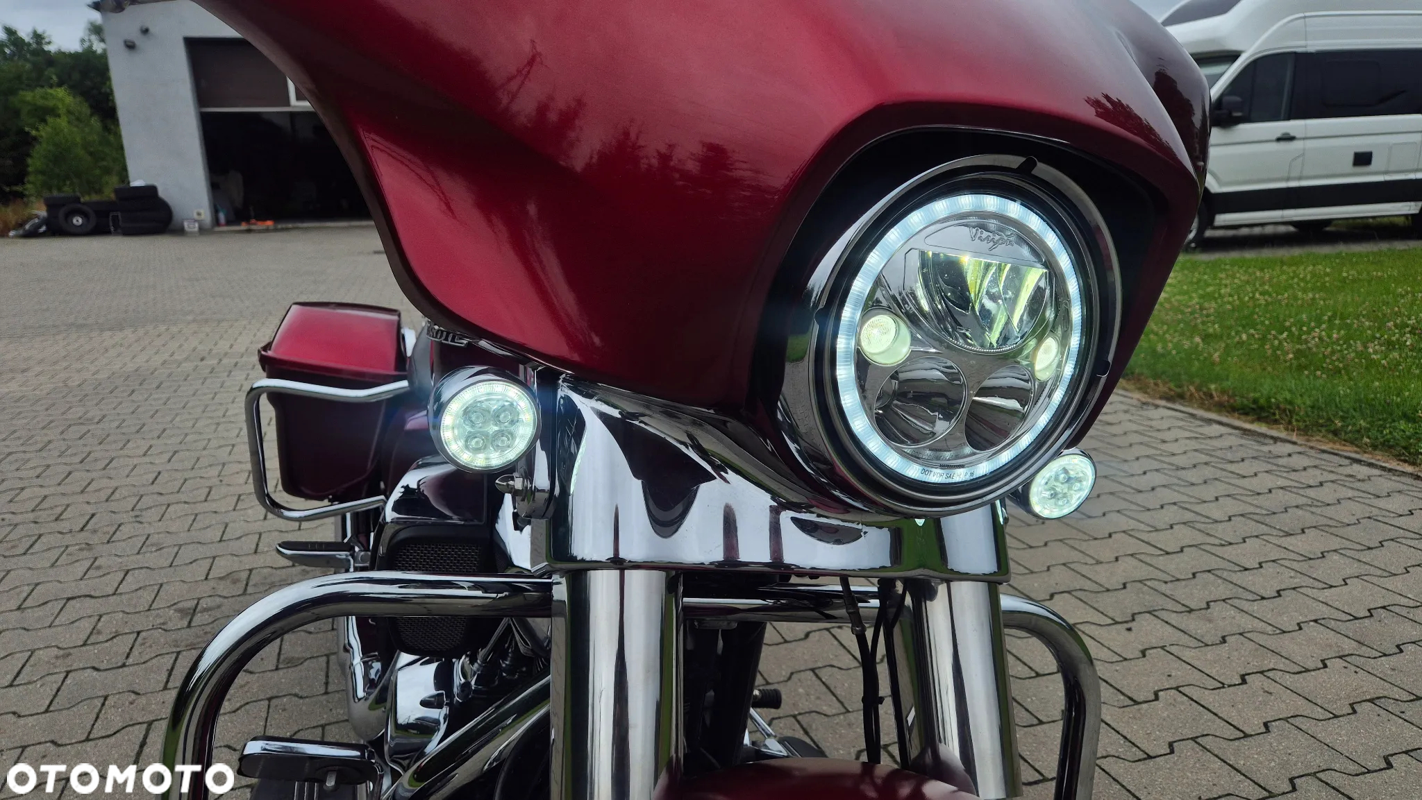 Harley-Davidson Touring Street Glide - 15