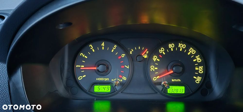 Kia Picanto 1.1 EX - 7