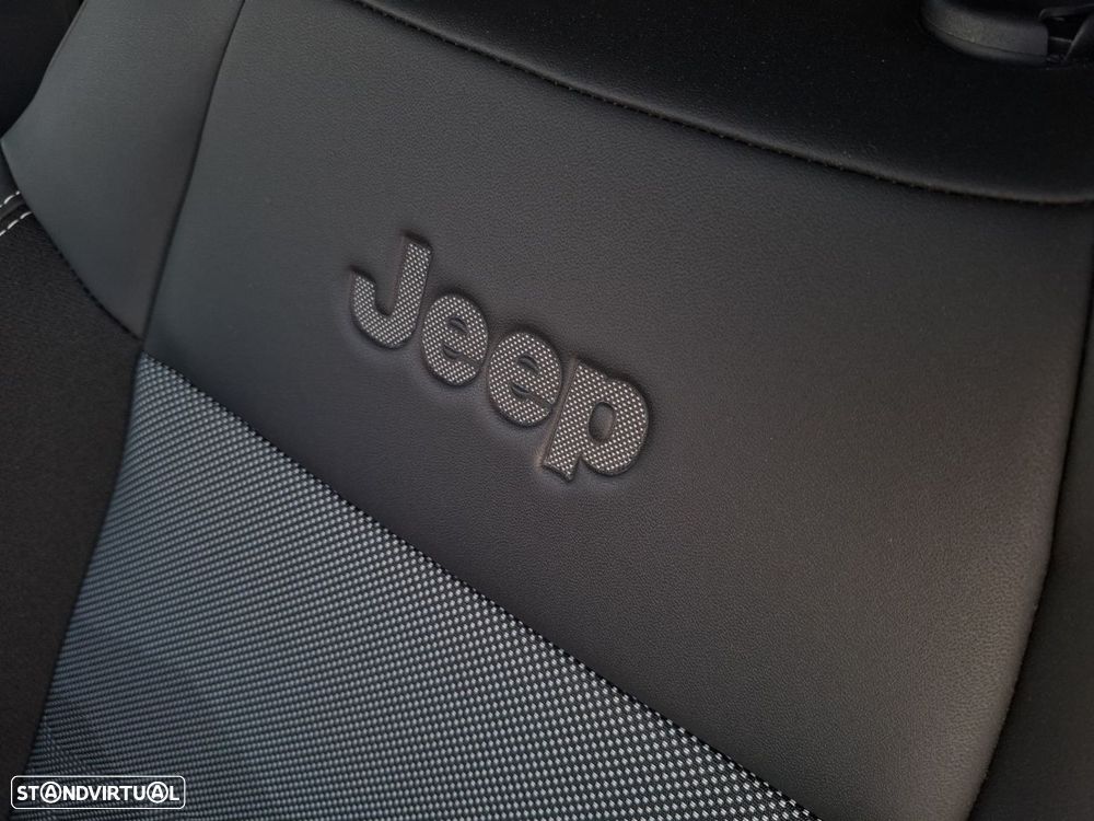 Jeep Avenger 1.2 TG Altitude - 24