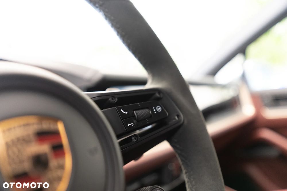 Porsche Cayenne - 18