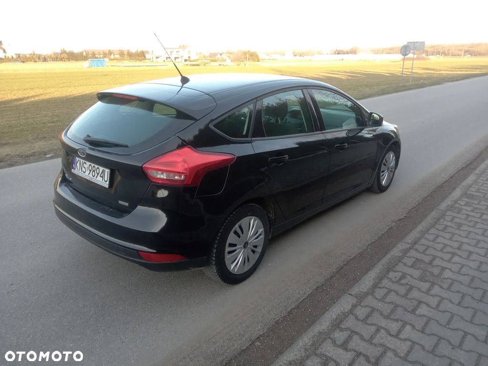 Ford Focus 1.0 EcoBoost Trend - 4