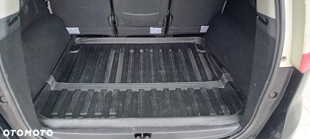 Renault Scenic dCi 130 FAP Bose Edition - 15