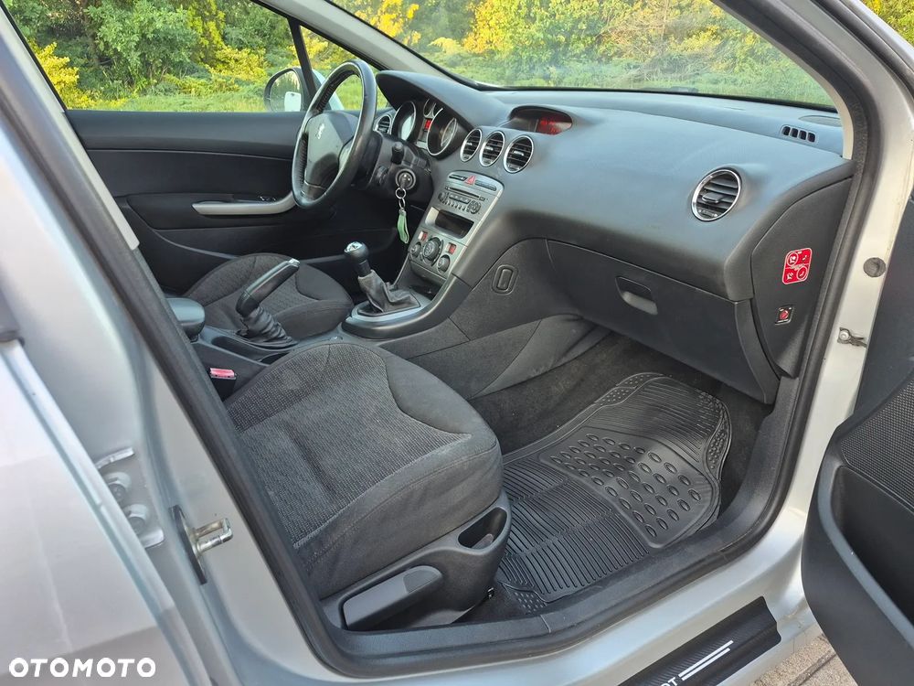 Peugeot 308 1.6 HDi Presence - 13