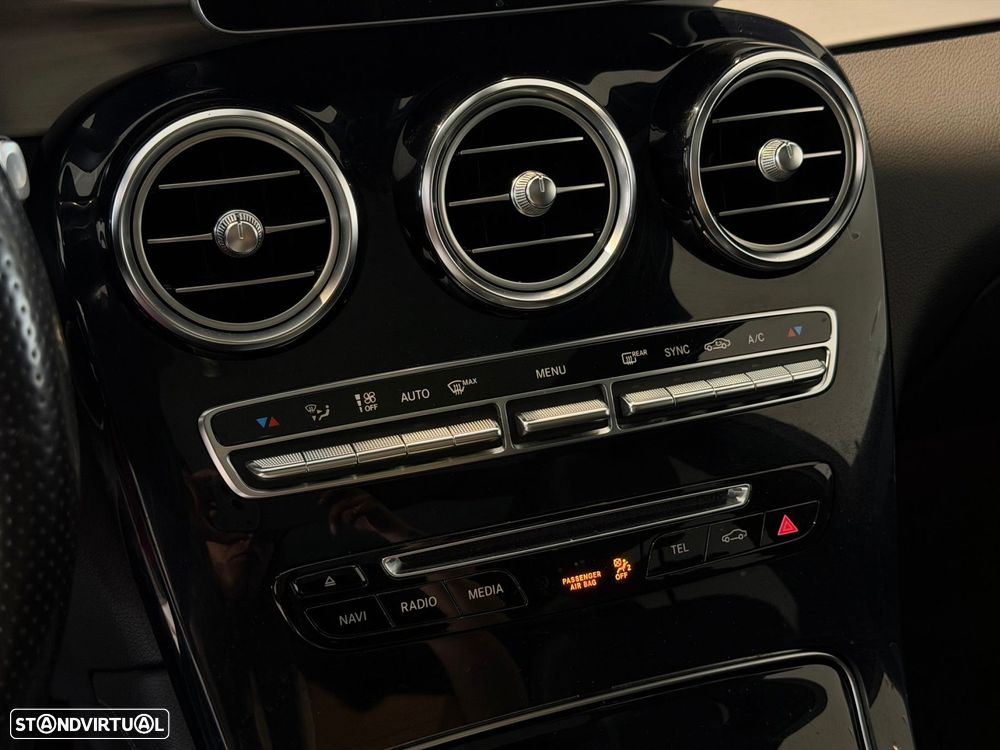Mercedes-Benz GLC 220 d 4Matic 9G-TRONIC AMG Line - 23