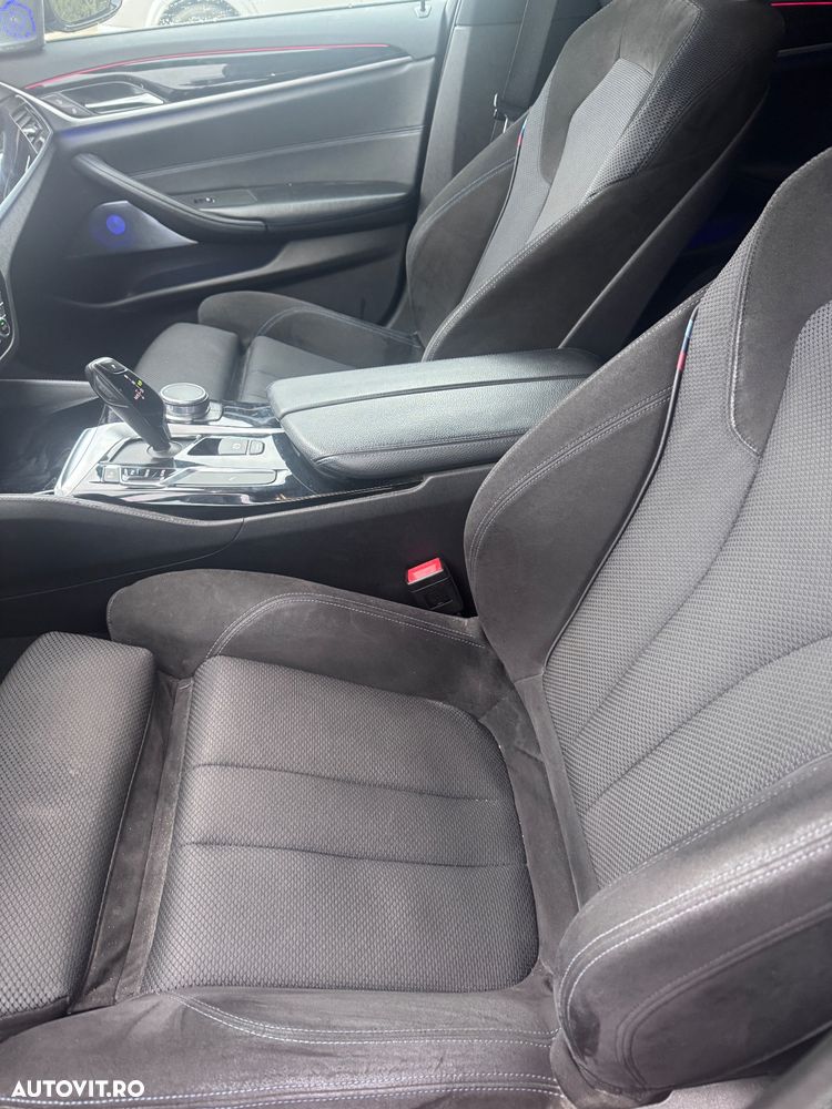 BMW Seria 5 530d xDrive AT - 7