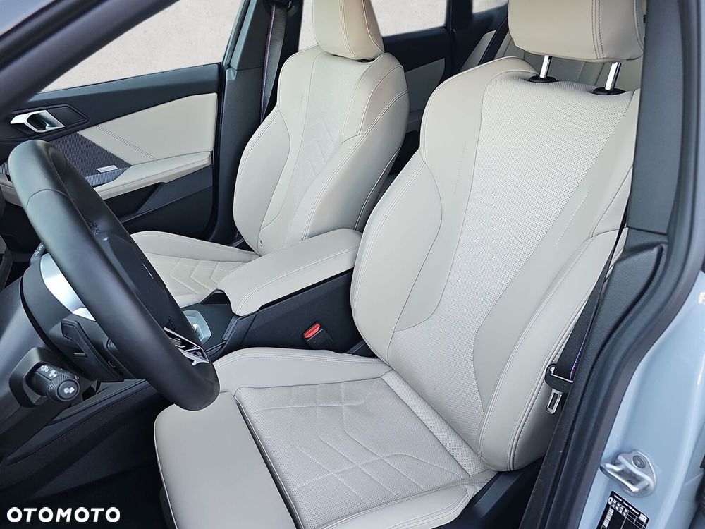 BMW Seria 2 216i sport - 18