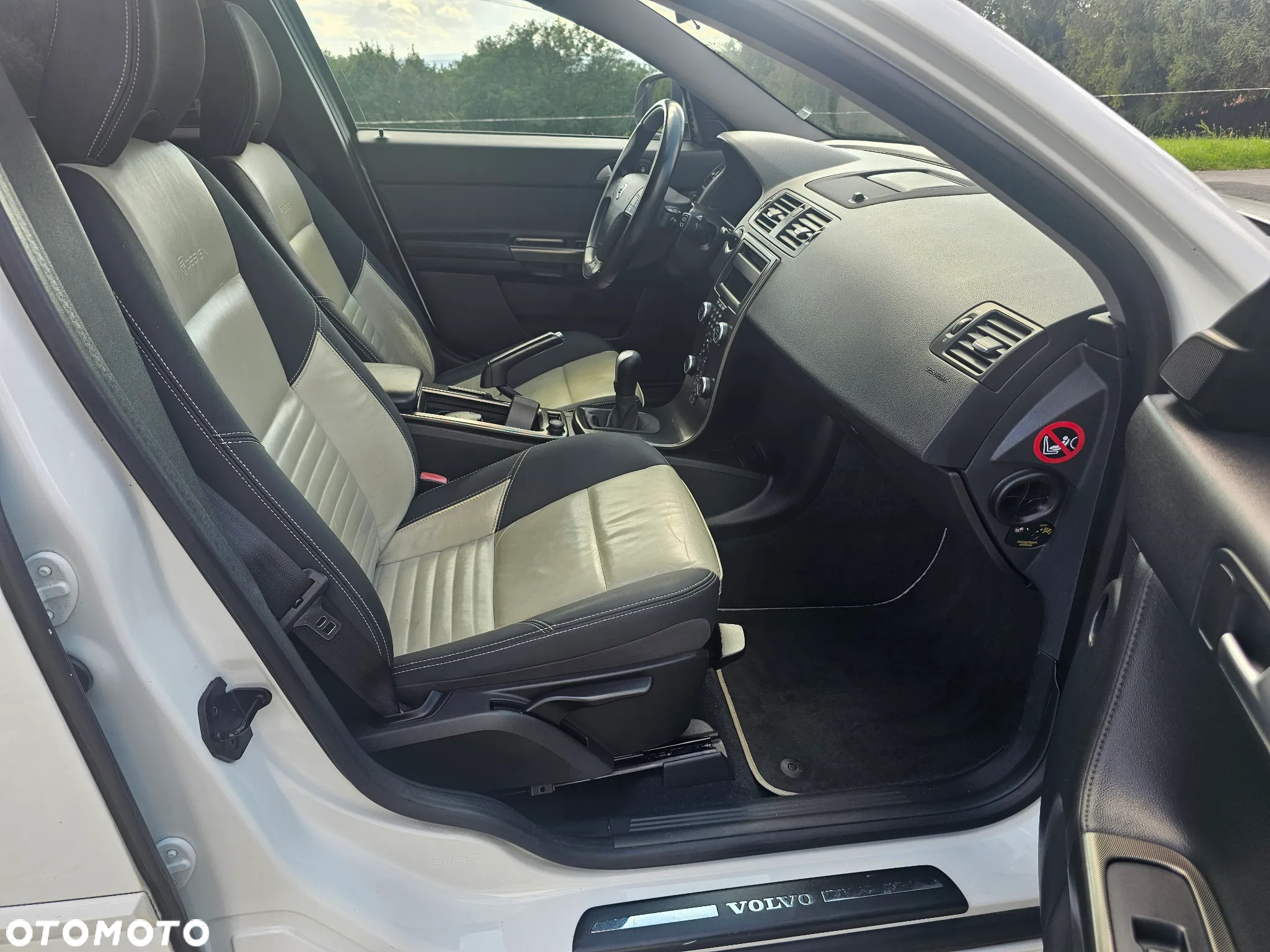 Volvo V50 DPF D3 RDesign Edition - 13