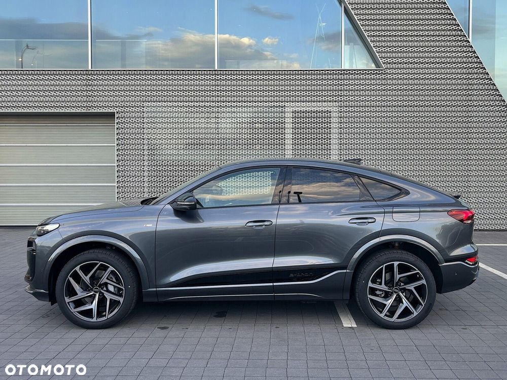 Audi Q6 e-tron - 8