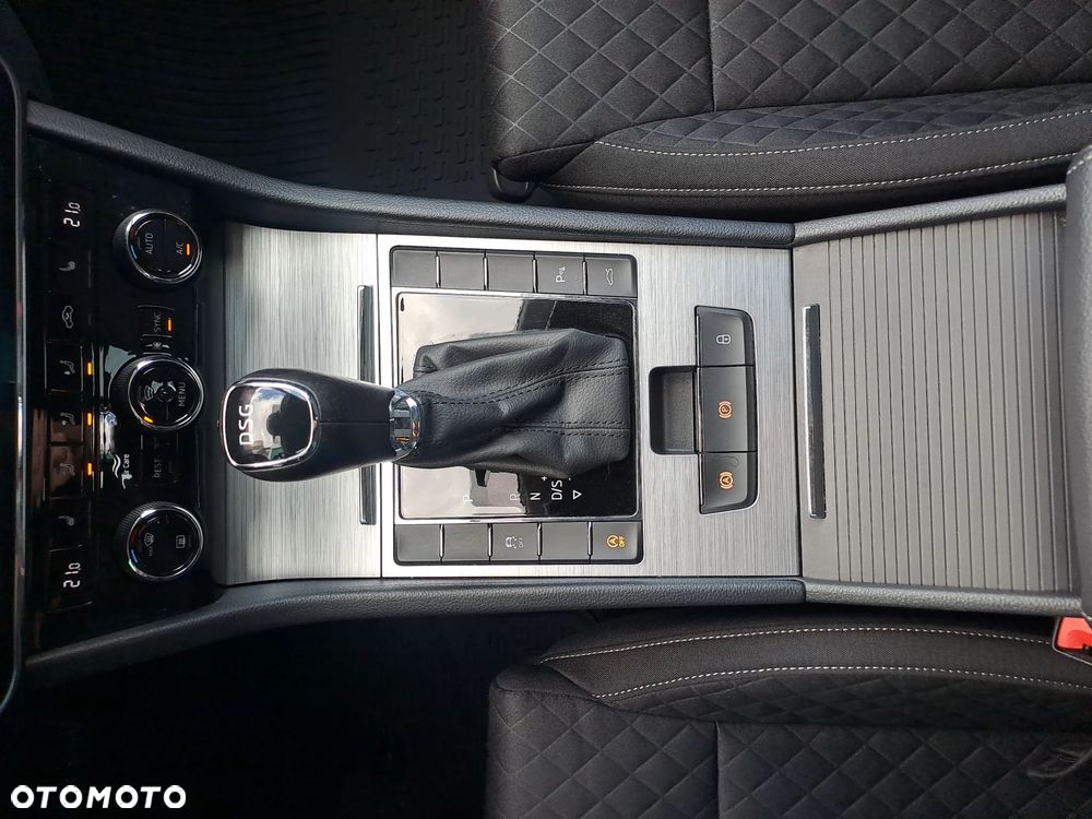 Skoda Superb 2.0 TSI Ambition DSG - 23