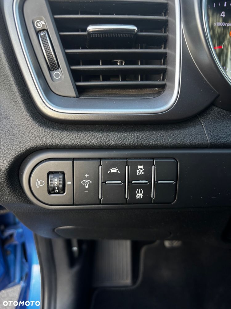 Kia Ceed 1.5 T-GDI Business Line Plus - 13